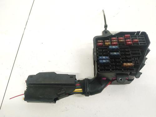 fuse-box-audi-a6-c5-4b2-4b4-1997-1998-1999-2000-2001-2002-2003-2004-2005-32894213 main image