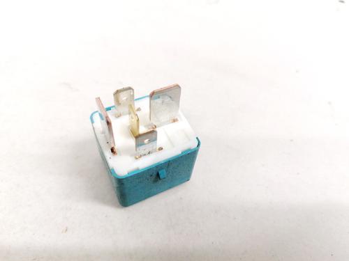 Electronic sensor TOYOTA RAV 4 III (_A3_) 2.2 D 4WD (ALA30_, ALA30R) | BP33085005M84 - Image 2