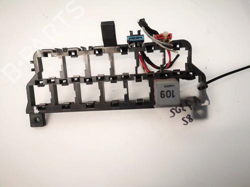 Used Fuse box SEAT LEON (1M1) 1.9 TDI (110 hp) 32884750