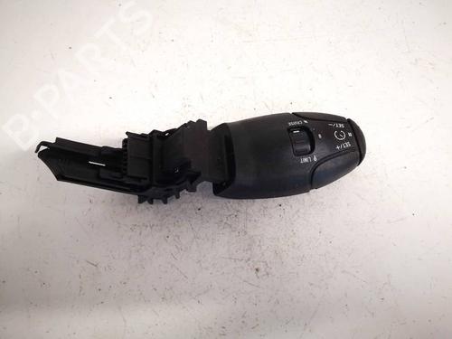 Used Steering wheel controls Steering wheel controls 35151474 35151474