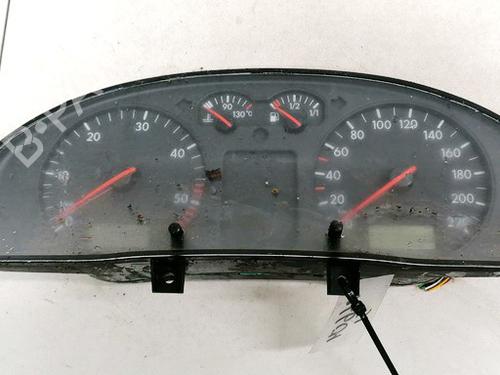 Used Instrument cluster Instrument cluster VW PASSAT B5 Variant (3B5) 1.9 TDI (110 hp) 35586795 35586795