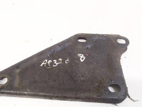 Used Support Support LAND ROVER FREELANDER I (L314) 2.0 DI 4x4 (98 hp) 32616586 32616586