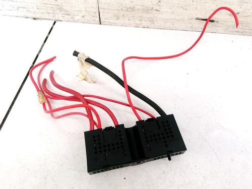 Used Fuse box Fuse box VW POLO IV (9N_, 9A_) 1.9 SDI (64 hp) 32913236 32913236