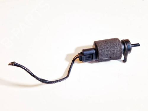 washer-pump-bmw-3-touring-e46-1999-2000-2001-2002-2003-2004-2005-34976694 main image