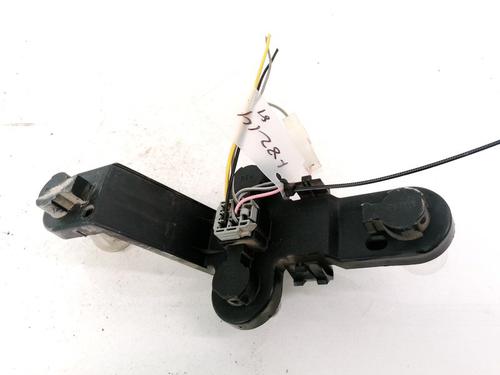 lamp-holder-volvo-s60-i-384-2000-2001-2002-2003-2004-2005-2006-2007-2008-2009-2010-35413499 main image