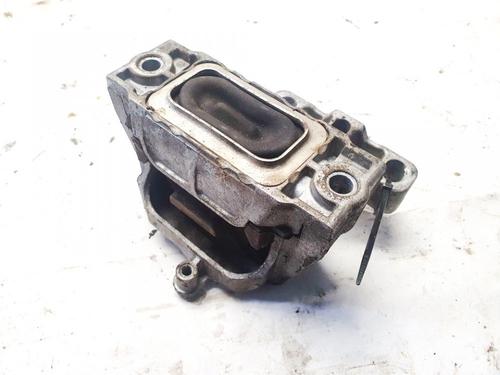 engine-mount-vw-passat-b6-3c2-2005-2006-2007-2008-2009-2010-2011-32904381 main image
