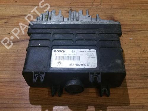 Used Engine control unit (ECU) Engine control unit (ECU) VW GOLF III (1H1) 1.6 (75 hp) 33531558 33531558