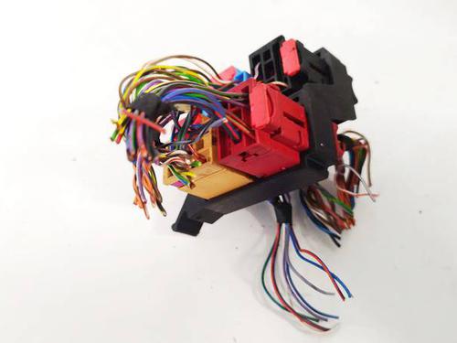 Used Fuse box Fuse box 37686859 37686859