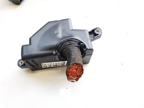 Fuse box SKODA SUPERB II (3T4) 1.8 TSI | BP32570184E1  - Image 6