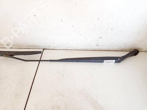 Used Front windshield wiper arm Front windshield wiper arm 32566285 32566285