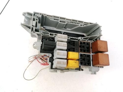 fuse-box-opel-meriva-a-mpv-x03-2003-2004-2005-2006-2007-2008-2009-2010-32916127 main image