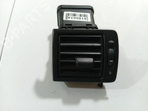 Used Air vent VOLVO V50 (545) 1.6 D (110 hp) 32560795