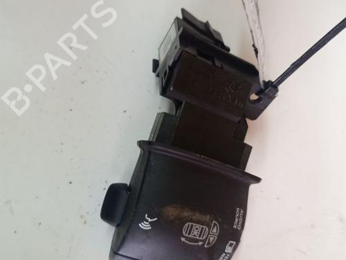 Used Steering wheel controls Steering wheel controls 36825348 36825348