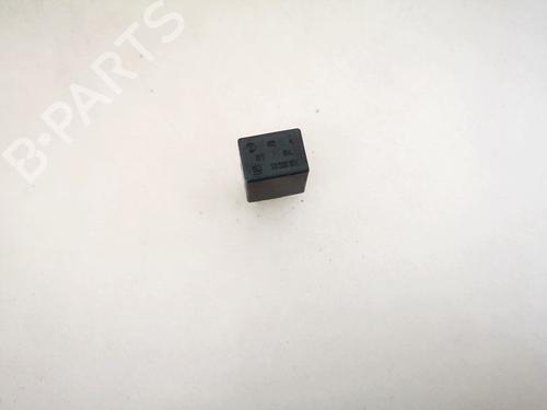 Used Electronic sensor Electronic sensor OPEL VECTRA B Estate (J96) 2.0 DTI 16V (F35) (101 hp) 32884916 32884916