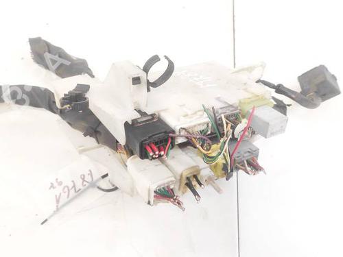 Used Fuse box Fuse box TOYOTA COROLLA Verso (ZER_, ZZE12_, R1_) 2.2 D-4D (AUR10_, AUR10R) (136 hp) 32931344 32931344