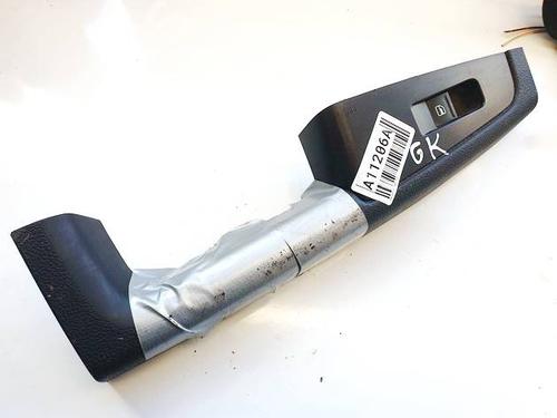 Used Switch Switch SKODA SUPERB II (3T4) 2.0 TDI (140 hp) 33279851 33279851