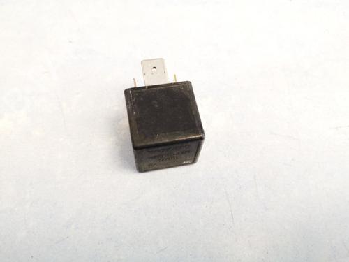 Used Electronic sensor Electronic sensor VOLVO S80 I (184) 2.4 (170 hp) 33063584 33063584
