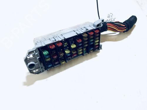 Used Fuse box Fuse box 33074810 33074810
