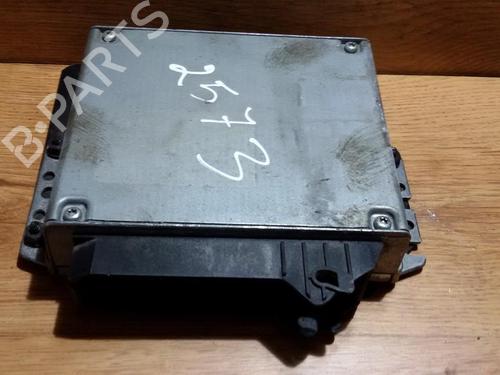 Used Engine control unit (ECU) Engine control unit (ECU) OPEL OMEGA B (V94) 2.0 16V (F69, M69, P69) (136 hp) 33481786 33481786