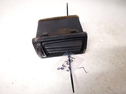 Used Air vent Air vent SKODA FELICIA I (6U1) 1.3 (68 hp) 32924051 32924051