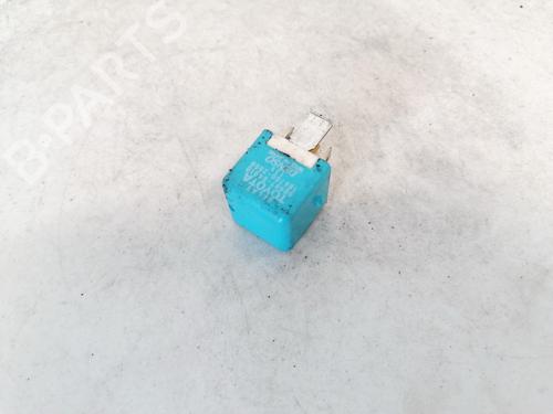 Used Electronic sensor Electronic sensor TOYOTA COROLLA Saloon (_E12_) 1.4 D-4D (NDE120_, NDE120R) (90 hp) 32876725 32876725