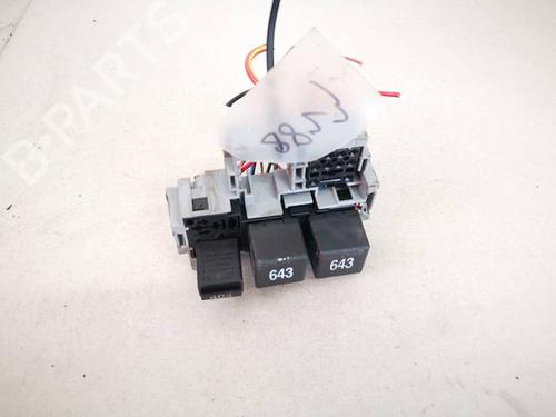 fuse-box-audi-q7-4lb-2006-2007-2008-2009-2010-2011-2012-2013-2014-2015-2016-32938737 main image