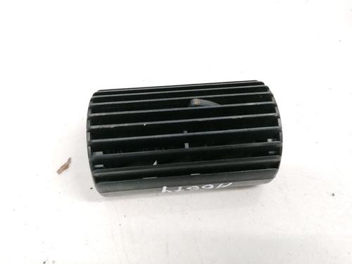 Used Air vent Air vent OPEL ASTRA F Hatchback (T92) 1.7 TDS (F08, M08, F68, M68) (82 hp) 33088965 33088965