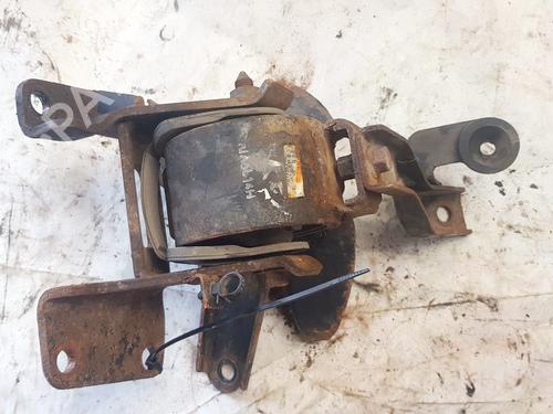 Used Engine mount Engine mount KIA CARENS III MPV (UN) 2.0 CVVT (144 hp) 32880861 32880861