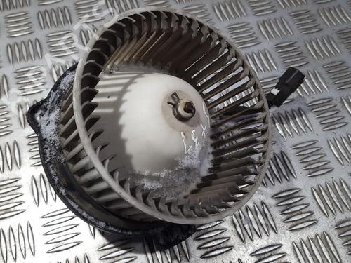 Motor da chauffage Motor da chauffage TOYOTA COROLLA (_E10_) 1.3 XLI 16V (EE101) (88 hp) 35703767 35703767