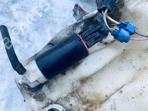 Used Washer pump Washer pump MITSUBISHI CARISMA (DA_) 1.9 TD (DA4A) (90 hp) 35594915 35594915