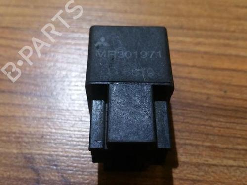Used Electronic sensor Electronic sensor MITSUBISHI PAJERO II (V3_W, V2_W, V4_W, V5_W) 2.4 (V21W) (112 hp) 33519929 33519929