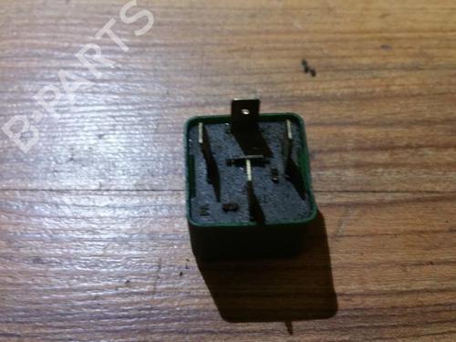 Used Electronic sensor Electronic sensor OPEL CORSA B (S93) 1.2 i (F08, F68, M68) (45 hp) 33530913 33530913