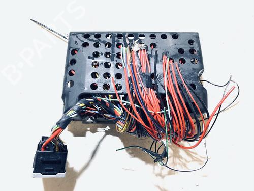 Used Fuse box Fuse box OPEL VECTRA B (J96) 1.8 i 16V (F19) (116 hp) 33104491 33104491