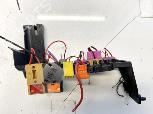 Used Fuse box Fuse box SKODA SUPERB I (3U4) 1.9 TDI (130 hp) 32893436 32893436