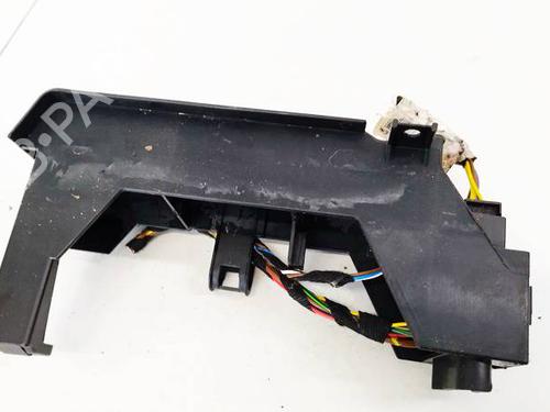Fuse box SKODA SUPERB II (3T4) 2.0 TDI | BP32581271E1  - Image 5