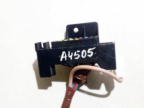 Used Fuse box Fuse box TOYOTA COROLLA Verso (_E12_) 1.8 VVT-i (ZZE122_, ZZE122R) (135 hp) 33511089 33511089