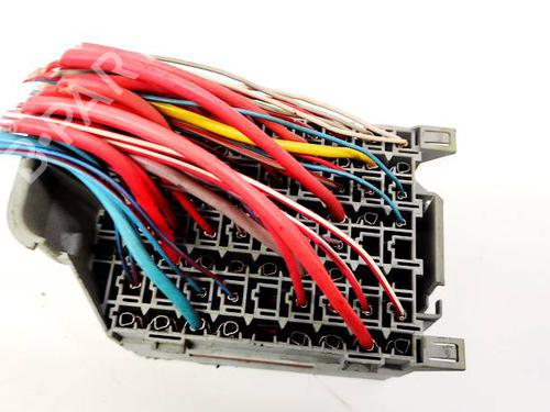 Fuse box VOLVO S60 I (384) D5 | BP32943136E1 - Image 3