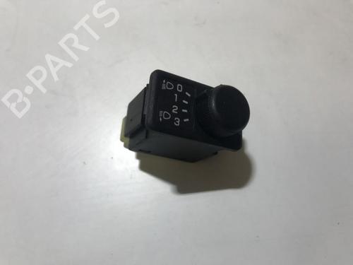 switch-nissan-almera-ii-hatchback-n16-2000-35706387 main image