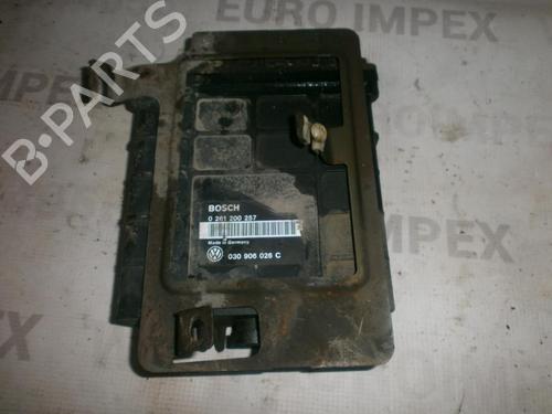 Used Engine control unit (ECU) Engine control unit (ECU) VW GOLF III (1H1) 1.4 (60 hp) 33516487 33516487