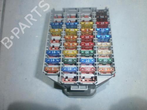 Used Fuse box Fuse box VOLVO S80 I (184) D5 (163 hp) 33485553 33485553