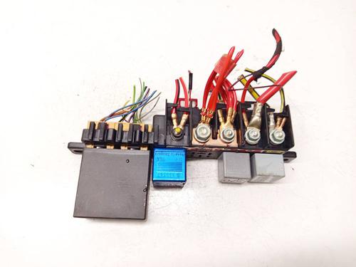 fuse-box-audi-a6-c5-4b2-4b4-1997-1998-1999-2000-2001-2002-2003-2004-2005-32969668 main image