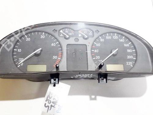 Used Instrument cluster Instrument cluster VW PASSAT B5 Variant (3B5) 1.9 TDI (110 hp) 35869491 35869491