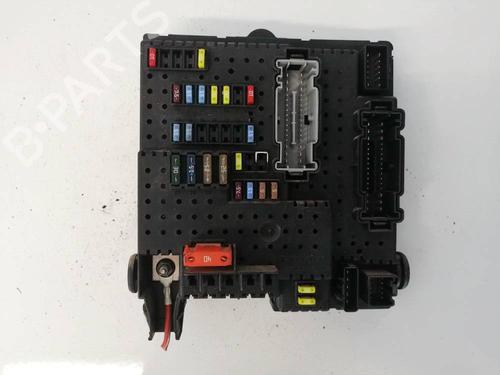 Used Fuse box Fuse box MERCEDES-BENZ E-CLASS (W211) E 220 CDI (211.006) (136 hp) 32948663 32948663