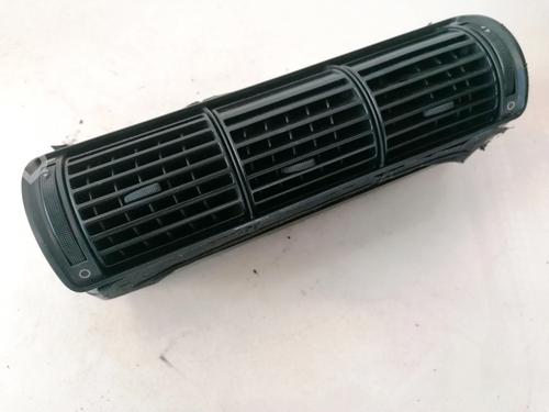 air-vent-audi-a4-b5-8d2-1994-1995-1996-1997-1998-1999-2000-2001-32874577 main image