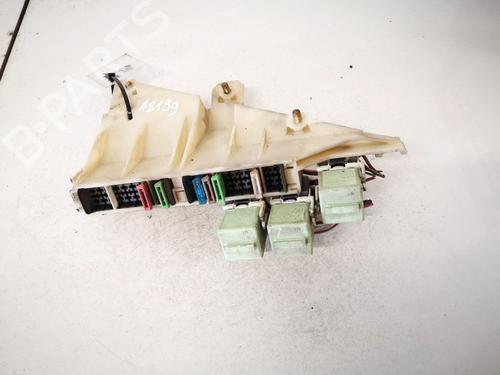 fuse-box-bmw-5-e39-1995-1996-1997-1998-1999-2000-2001-2002-2003-32914970 main image
