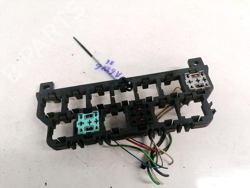 fuse-box-vw-passat-b5-variant-3b5-1997-1998-1999-2000-2001-33091626 main image