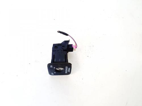 switch-toyota-yaris-_p9_-2005-2006-2007-2008-2009-2010-2011-2012-2013-2014-32908364 main image