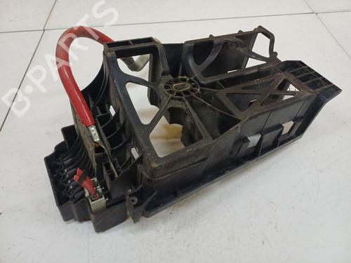 Used Fuse box Fuse box OPEL ZAFIRA / ZAFIRA FAMILY B (A05) 1.7 CDTI (M75) (110 hp) 40165737 40165737
