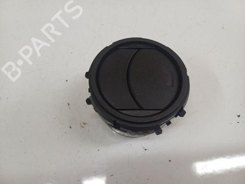 Used Air vent Air vent TOYOTA YARIS (_P9_) 1.4 D-4D (NLP90_, NLP90R) (90 hp) 32553084 32553084