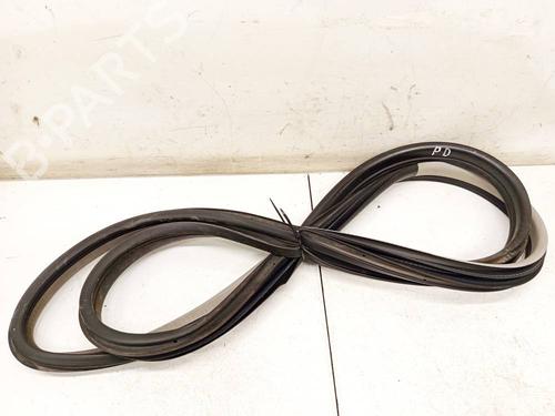 rubber-door-seal-opel-astra-h-a04-2004-2005-2006-2007-2008-2009-2010-2011-2012-2013-2014-37505538 main image